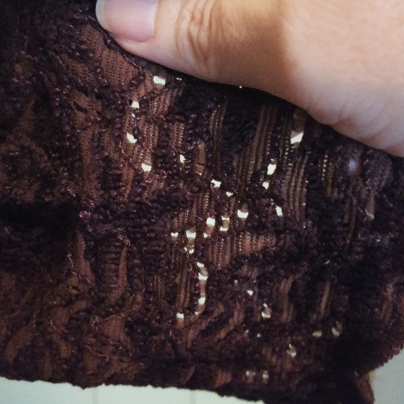 Woman's textured/ velour top - Picture 2 of 5